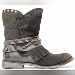 Anaeh Black Musse & Cloud Suede Ankle Boot with Fringe Women’s Size 9 NEW